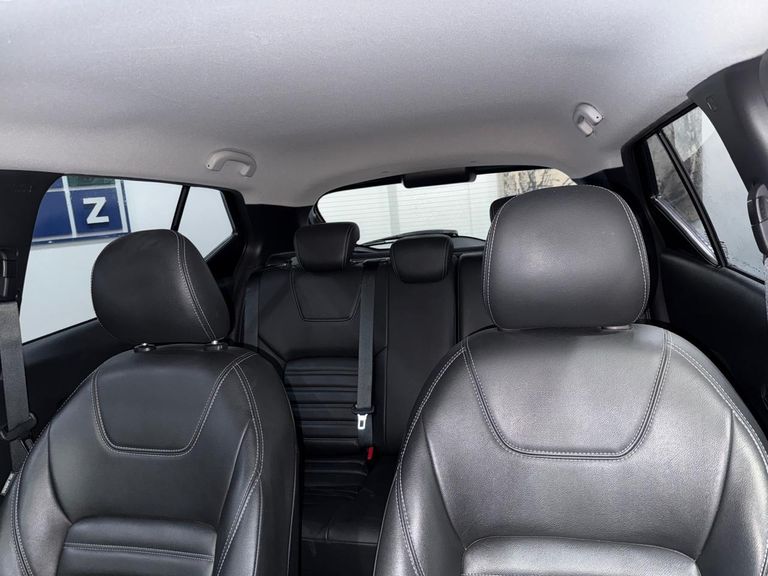 Nissan KICKS SL 1.6 16V FlexStar 5p Aut.