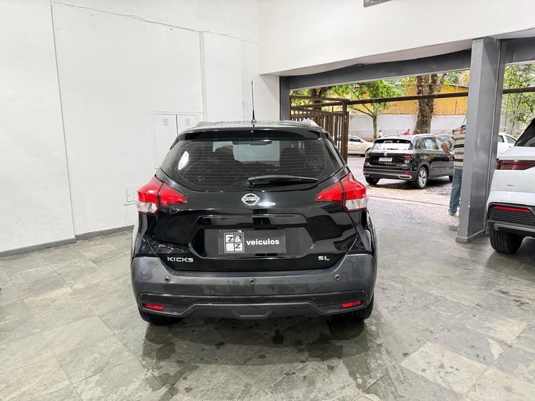 Nissan KICKS SL 1.6 16V FlexStar 5p Aut.