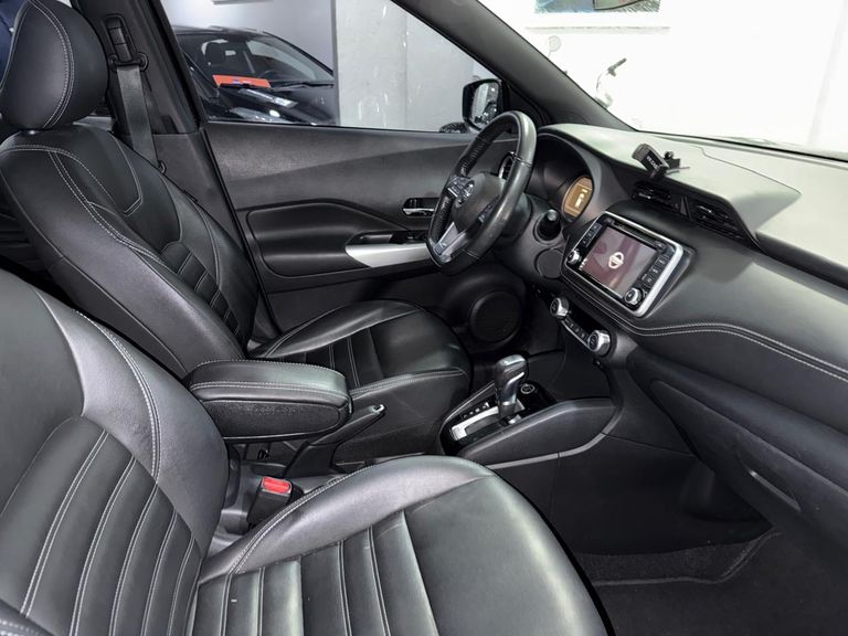 Nissan KICKS SL 1.6 16V FlexStar 5p Aut.