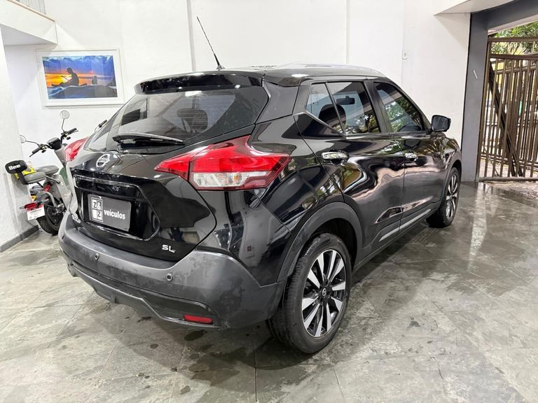 Nissan KICKS SL 1.6 16V FlexStar 5p Aut.