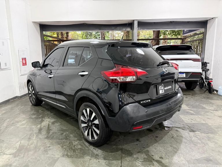 Nissan KICKS SL 1.6 16V FlexStar 5p Aut.