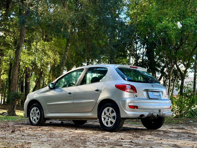 Peugeot 207 Active 1.4 Flex 8V 5p