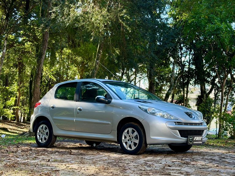 Peugeot 207 Active 1.4 Flex 8V 5p