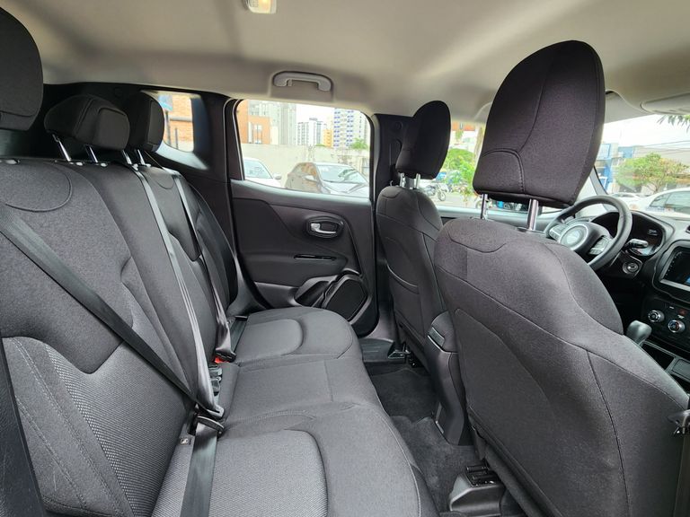 Jeep Renegade 1.8 4x2 Flex 16V Aut.