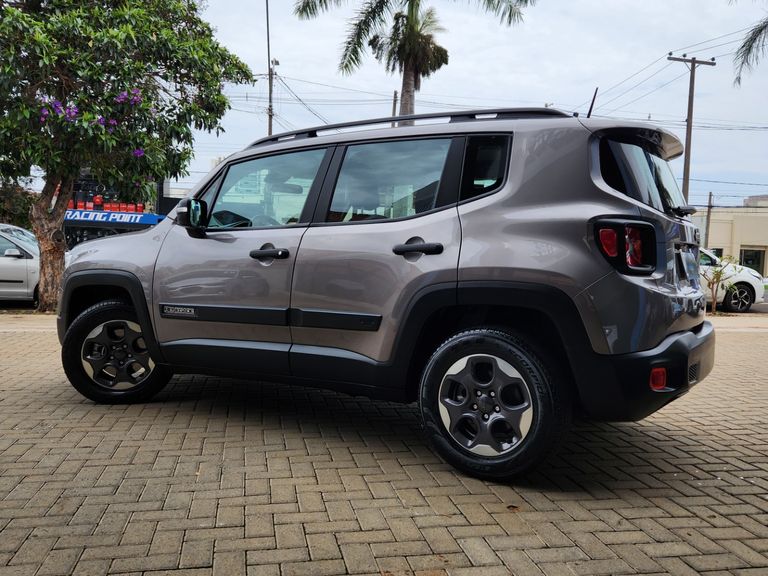 Jeep Renegade 1.8 4x2 Flex 16V Aut.