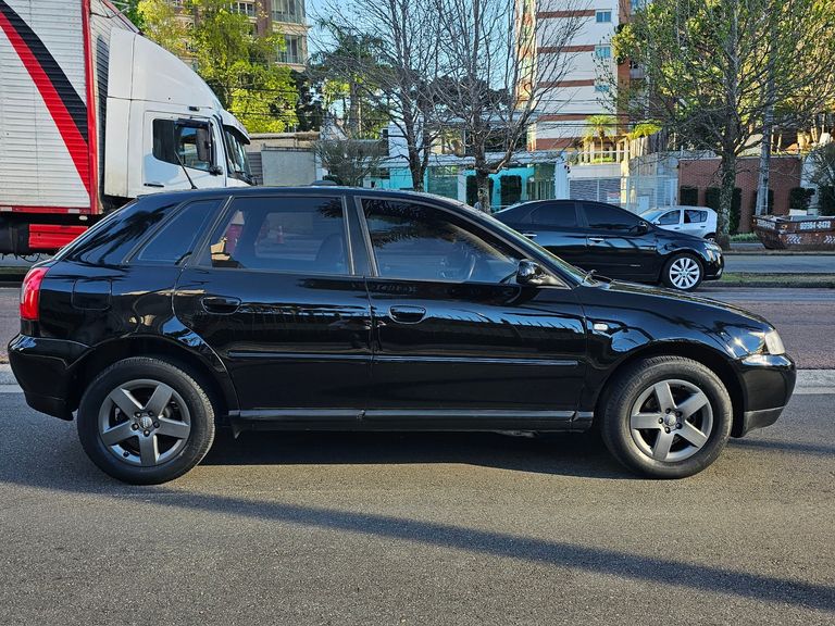 Audi A3 1.6 5p