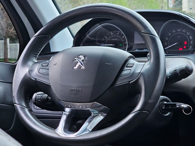 Peugeot 2008 Griffe 1.6 Flex 16V 5p Aut.