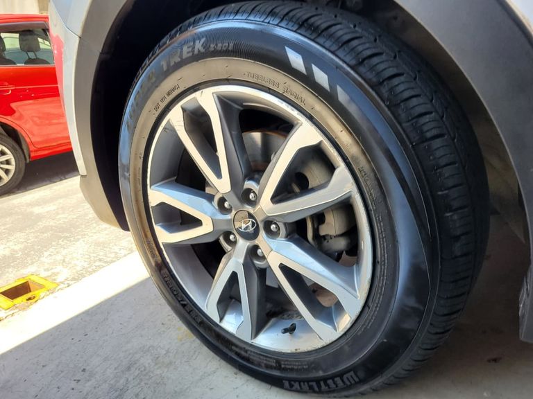 Hyundai Santa Fe/GLS 3.3 V6 4X4 Tiptronic
