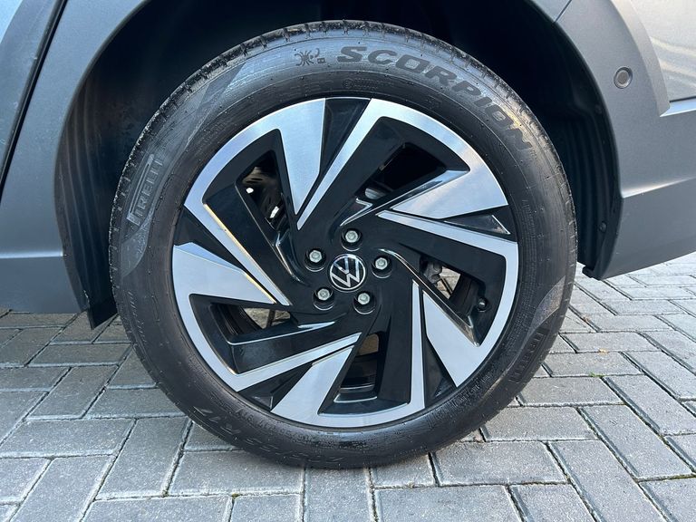 VolksWagen Nivus Highline 1.0 200 TSI Flex Aut.