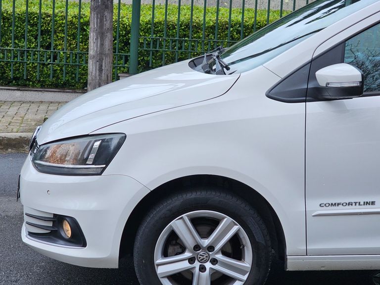 VolksWagen Fox Comfortline 1.0 Flex 8V 5p