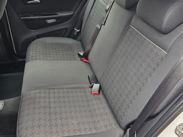 VolksWagen Fox Comfortline 1.0 Flex 8V 5p