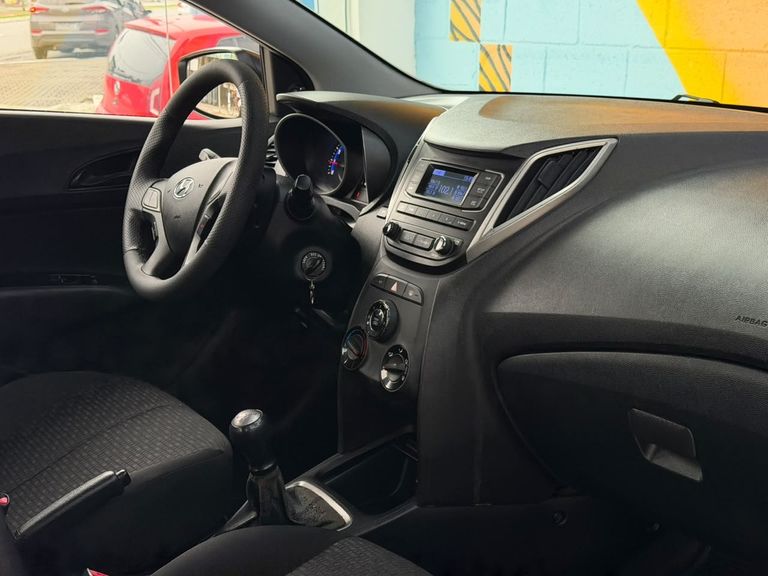 Hyundai HB20 Unique 1.0 Flex 12V Mec.