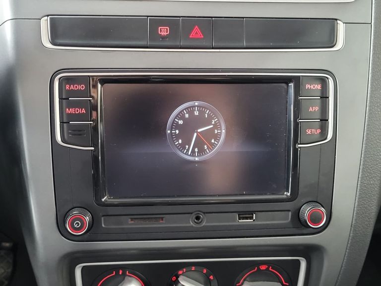 VolksWagen Fox Connect 1.6 Flex 8V 5p
