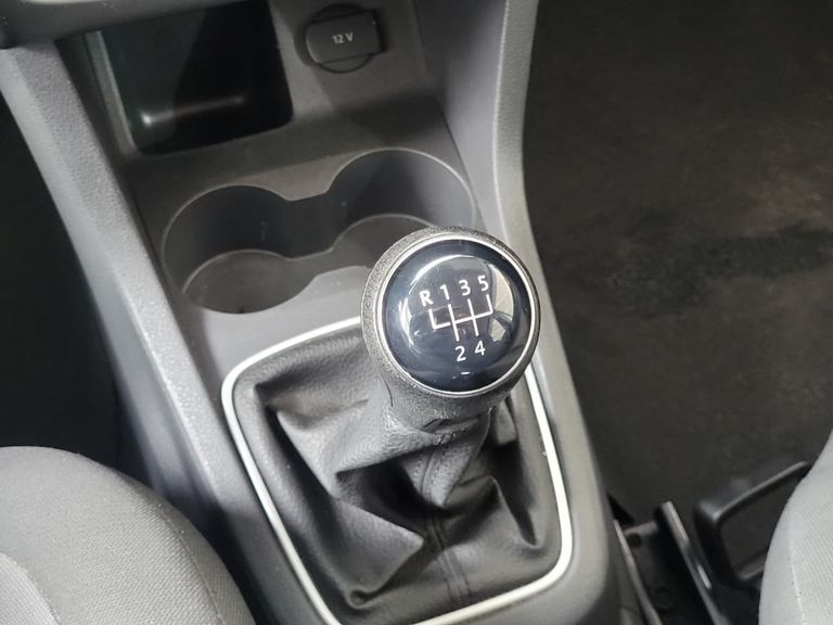 VolksWagen Fox Connect 1.6 Flex 8V 5p