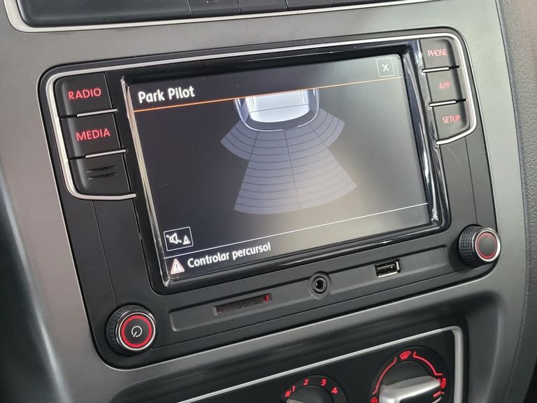 VolksWagen Fox Connect 1.6 Flex 8V 5p