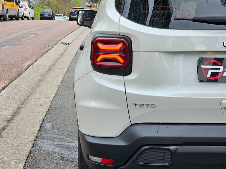 Jeep Renegade Sport T270 1.3 TB 4x2 Flex Aut.