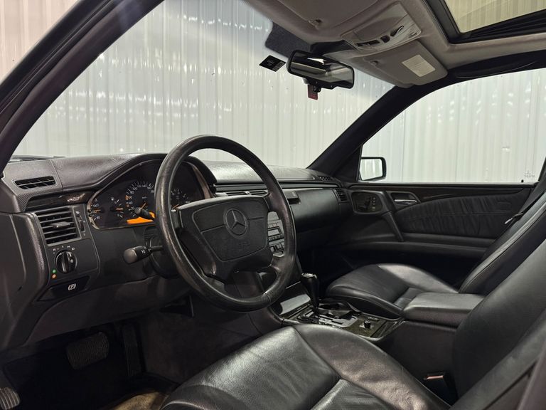 Mercedes E-420 Classic/Elegance/Avantgarde