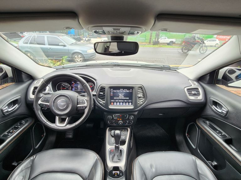 Jeep COMPASS LONGITUDE 2.0 4x4 Dies. 16V Aut.
