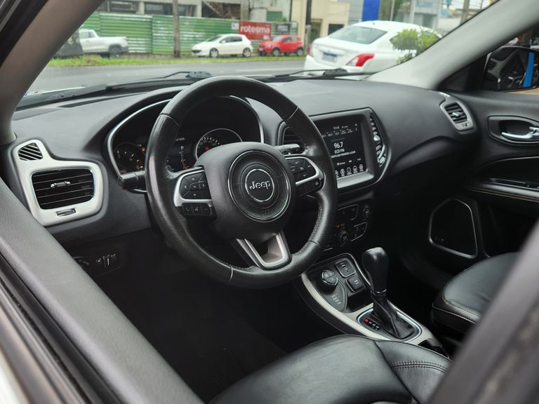 Jeep COMPASS LONGITUDE 2.0 4x4 Dies. 16V Aut.
