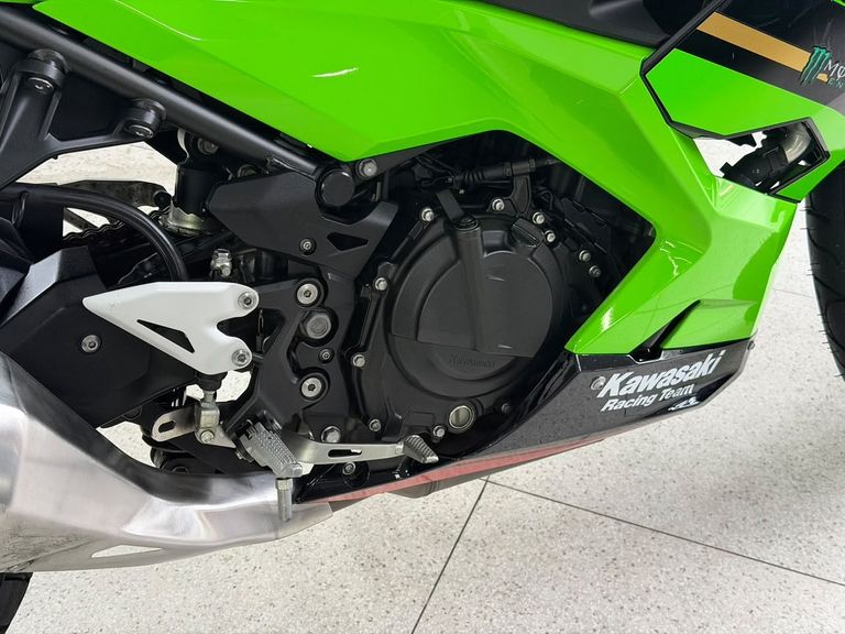 KAWASAKI NINJA 400