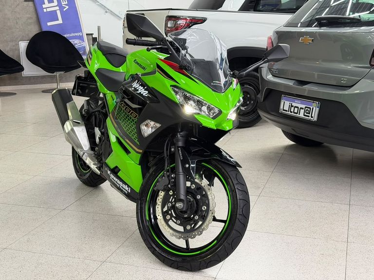KAWASAKI NINJA 400
