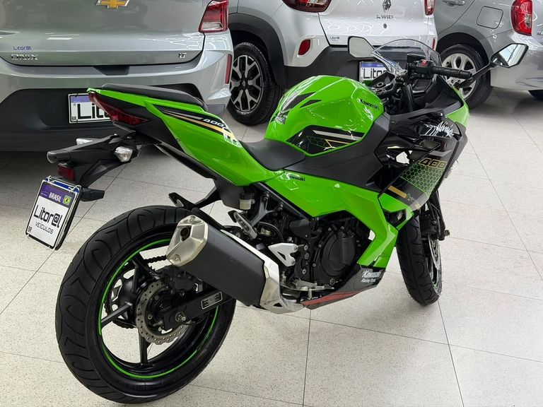 KAWASAKI NINJA 400