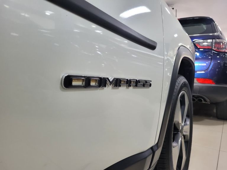 Jeep COMPASS LONGITUDE 2.0 4x2 Flex 16V Aut.