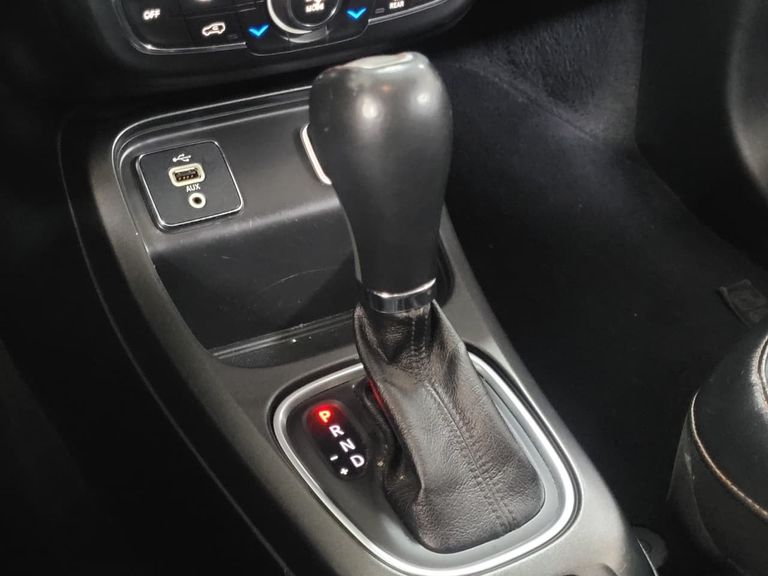 Jeep COMPASS LONGITUDE 2.0 4x2 Flex 16V Aut.