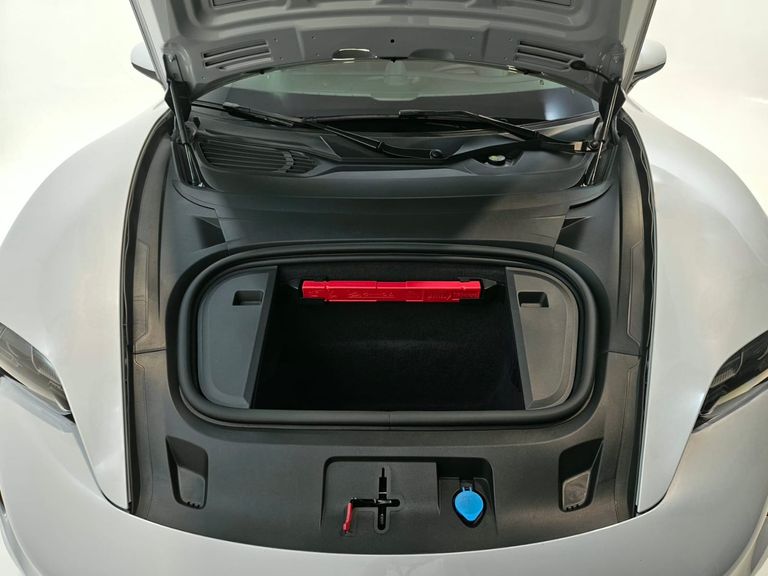 Porsche Taycan Turbo (Elétrico)