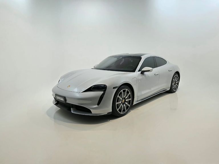 Porsche Taycan Turbo (Elétrico)