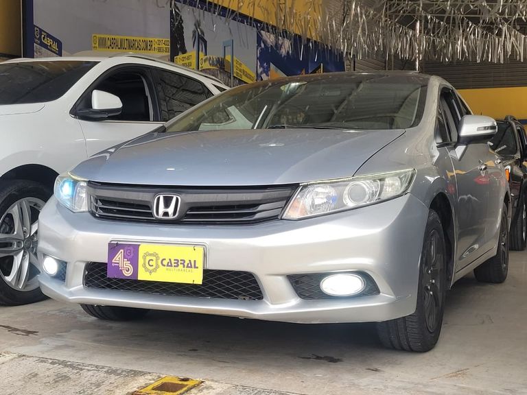 Honda Civic Sedan EXS 1.8/1.8 Flex 16V Aut. 4p