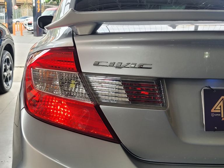 Honda Civic Sedan EXS 1.8/1.8 Flex 16V Aut. 4p
