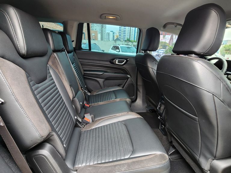 Jeep Commander Limited T270 1.3 TB Flex Aut.
