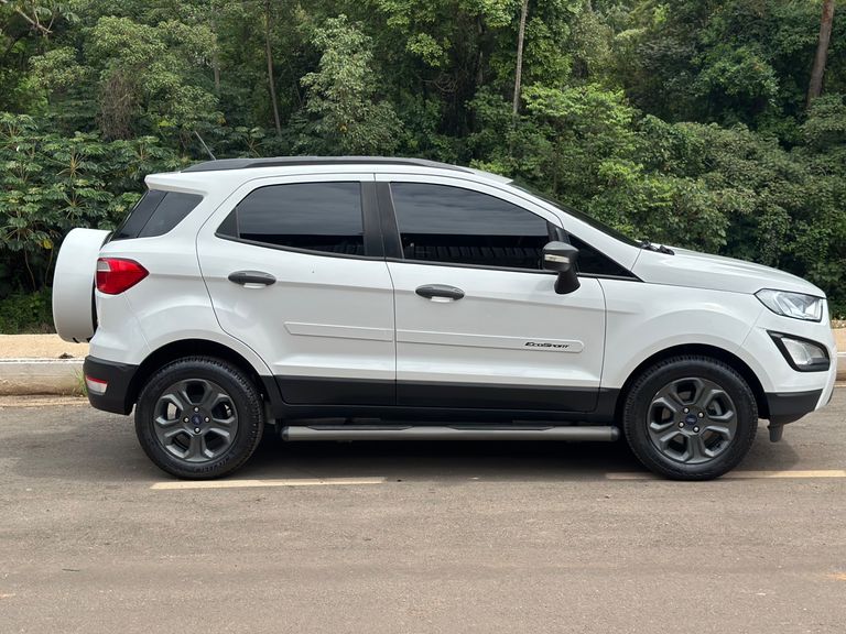 Ford EcoSport FREESTYLE 1.5 12V Flex 5p Aut.