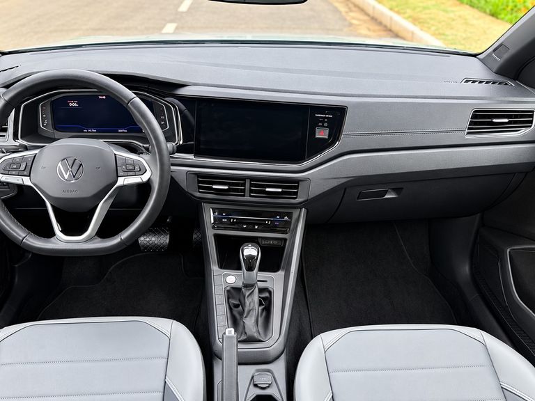 VolksWagen Nivus Highline 1.0 200 TSI Flex Aut.