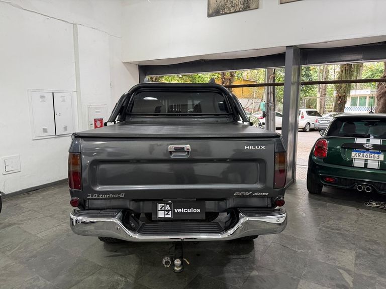 Toyota Hilux CD DX 4x4 3.0 8V 90cv Diesel