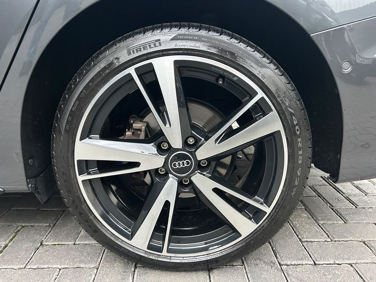 Audi A3 Sed.Perf. Black 2.0 TFSI S-tr. (Hib.)