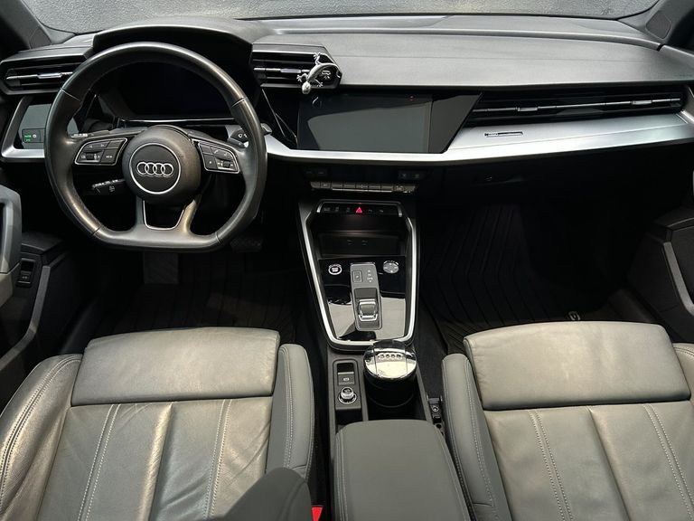 Audi A3 Sed.Perf. Black 2.0 TFSI S-tr. (Hib.)