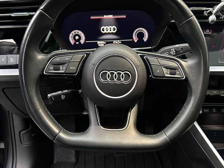 Audi A3 Sed.Perf. Black 2.0 TFSI S-tr. (Hib.)
