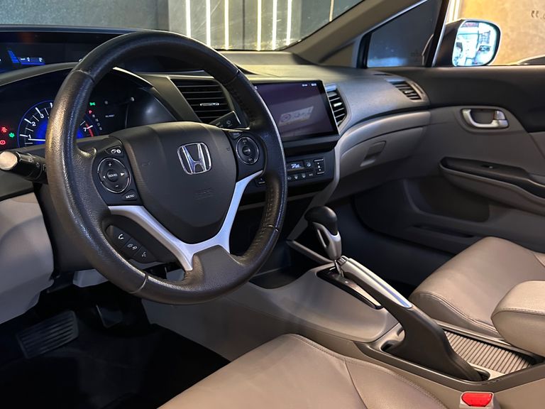Honda Civic Sedan LXR 2.0 Flexone 16V Aut. 4p