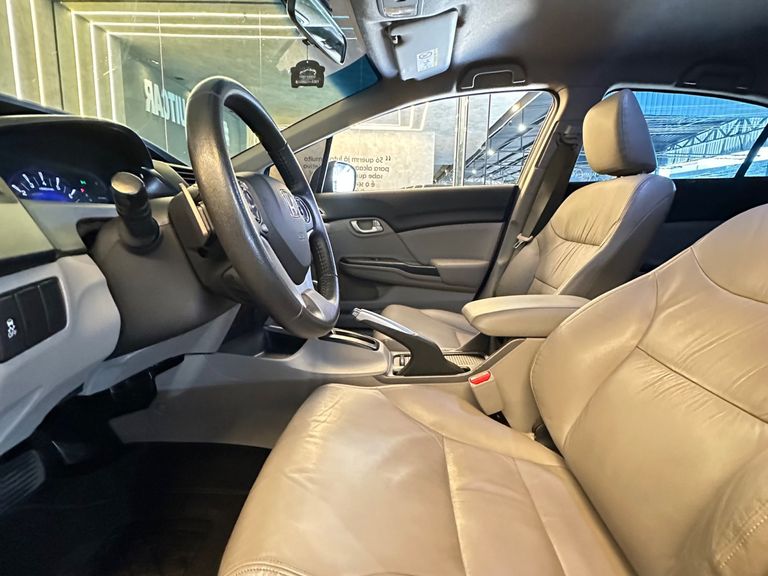 Honda Civic Sedan LXR 2.0 Flexone 16V Aut. 4p