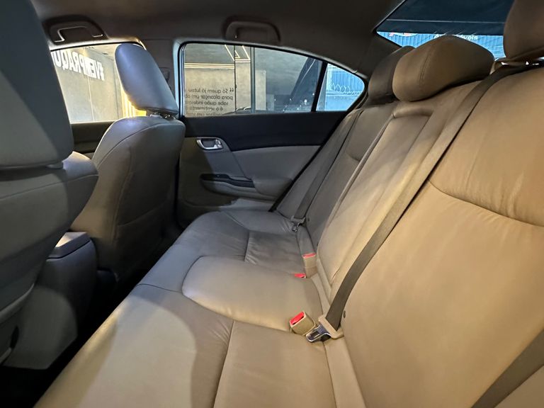 Honda Civic Sedan LXR 2.0 Flexone 16V Aut. 4p