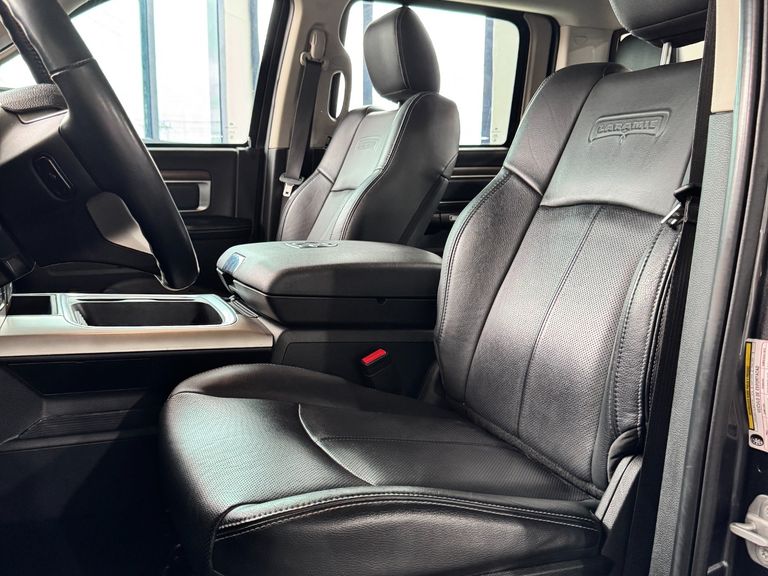 RAM CLASSIC LARAMIE 5.7 CD V8 4X4 Aut.