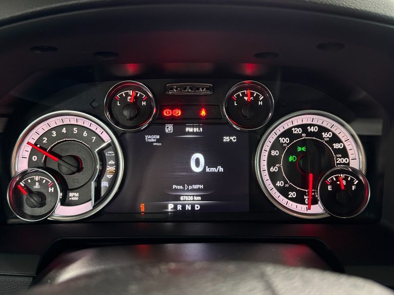 RAM CLASSIC LARAMIE 5.7 CD V8 4X4 Aut.