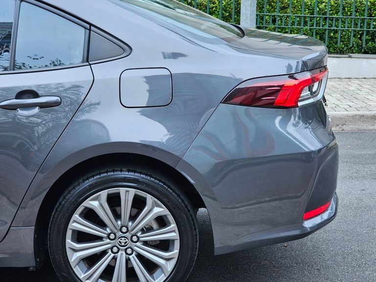 Toyota Corolla Altis 1.8 16V Aut. (Híbrido)