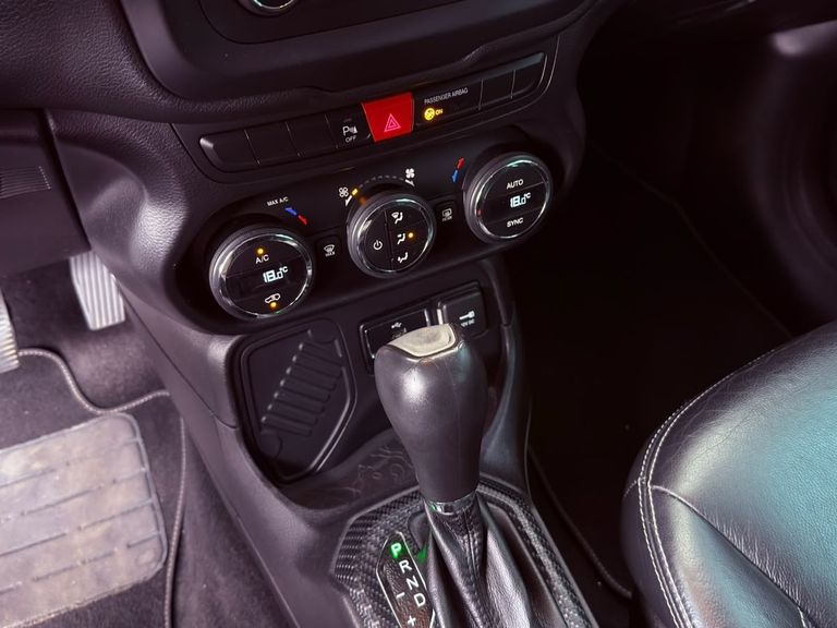 Jeep Renegade Longitude 1.8 4x2 Flex 16V Aut.