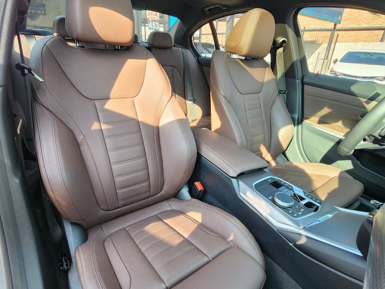 BMW 320iA 2.0 TB M Sport A.Flex/M.Sport 4p