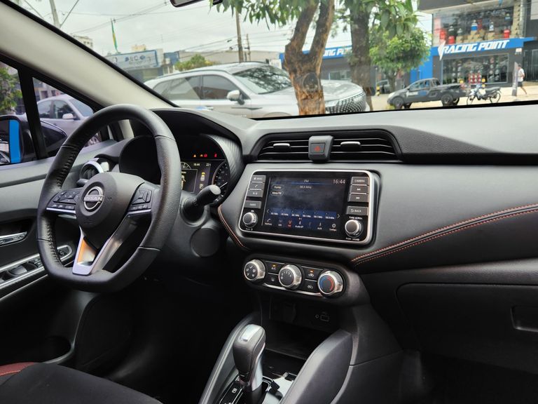 Nissan VERSA SR 1.6 16V Flex Aut.
