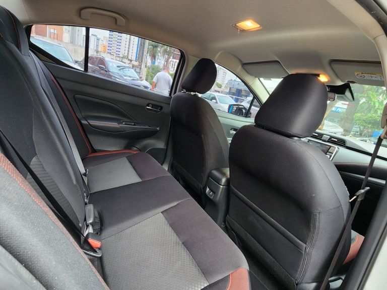 Nissan VERSA SR 1.6 16V Flex Aut.