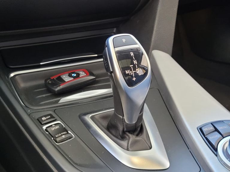 BMW 320iA 2.0 Turbo/ActiveFlex 16V/GP  4p